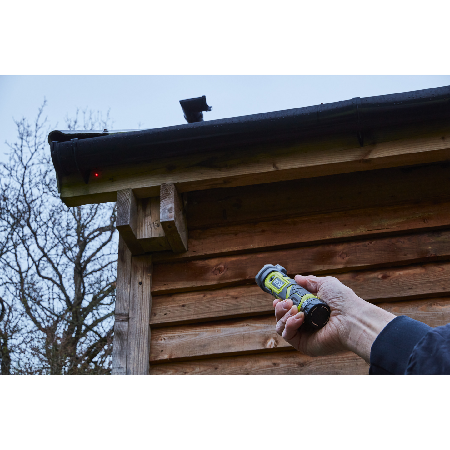 FICKLAMPA RYOBI RLP4-0