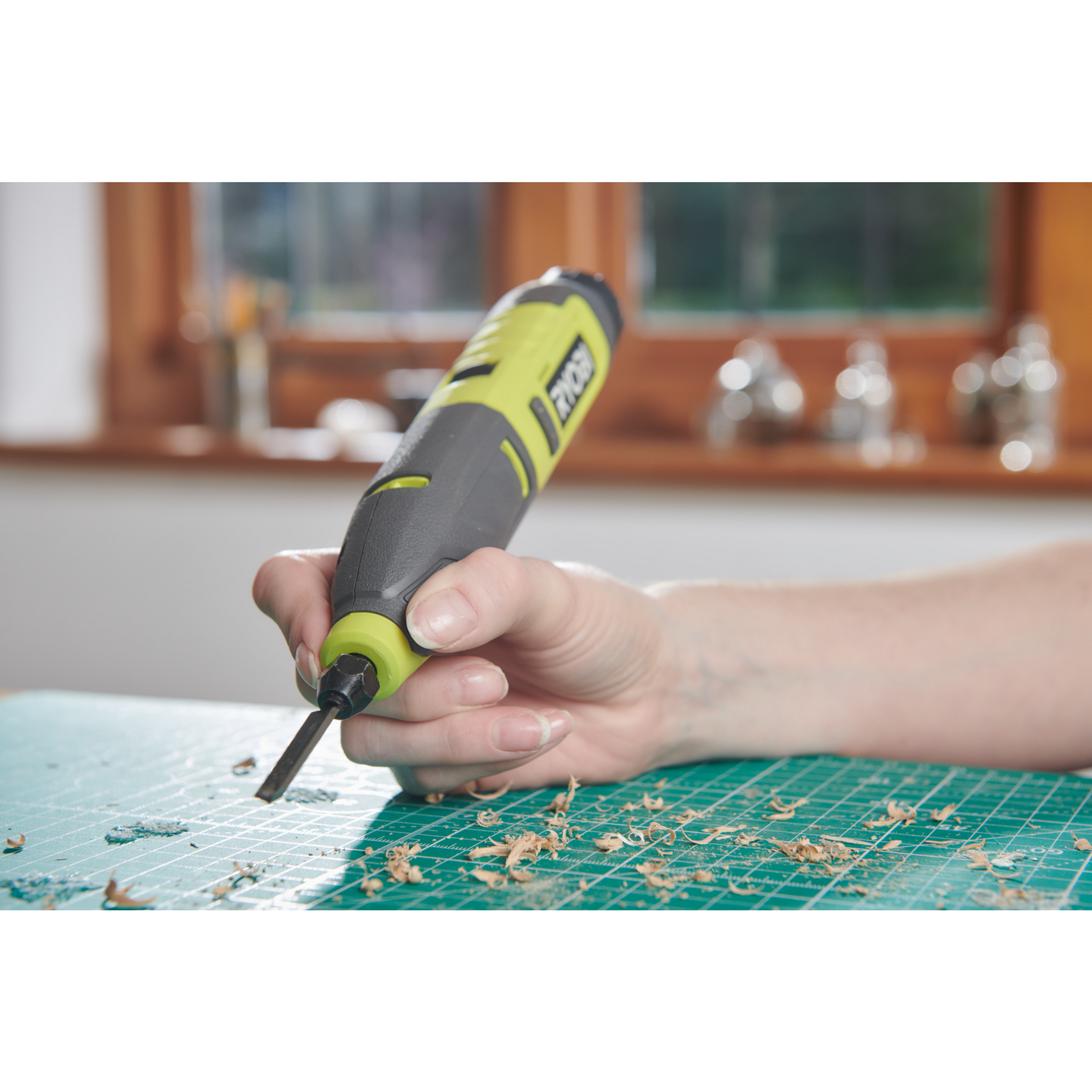 STÄMJÄRN RYOBI RPC4-0