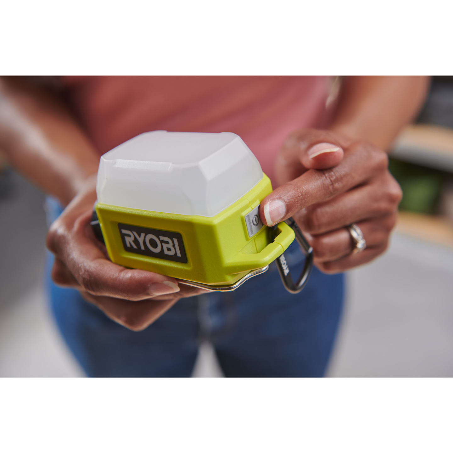 OMRÅDESLAMPA RYOBI RLA4-0