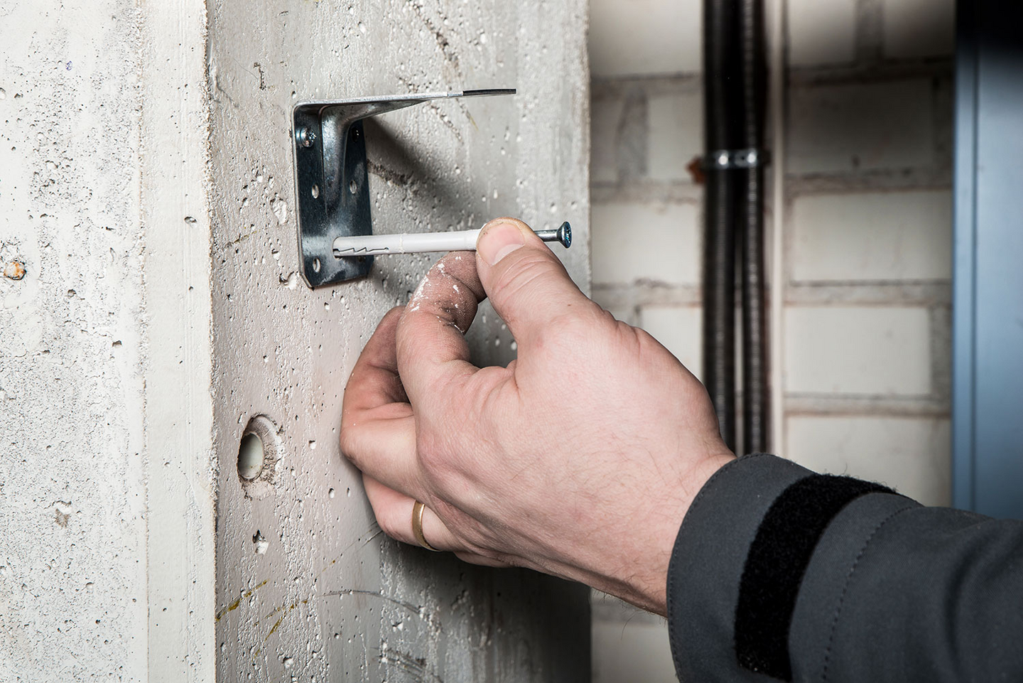 SPIKPLUGG ESSVE MED FÖRSÄNKT KRAGE FZB 5X37 10ST