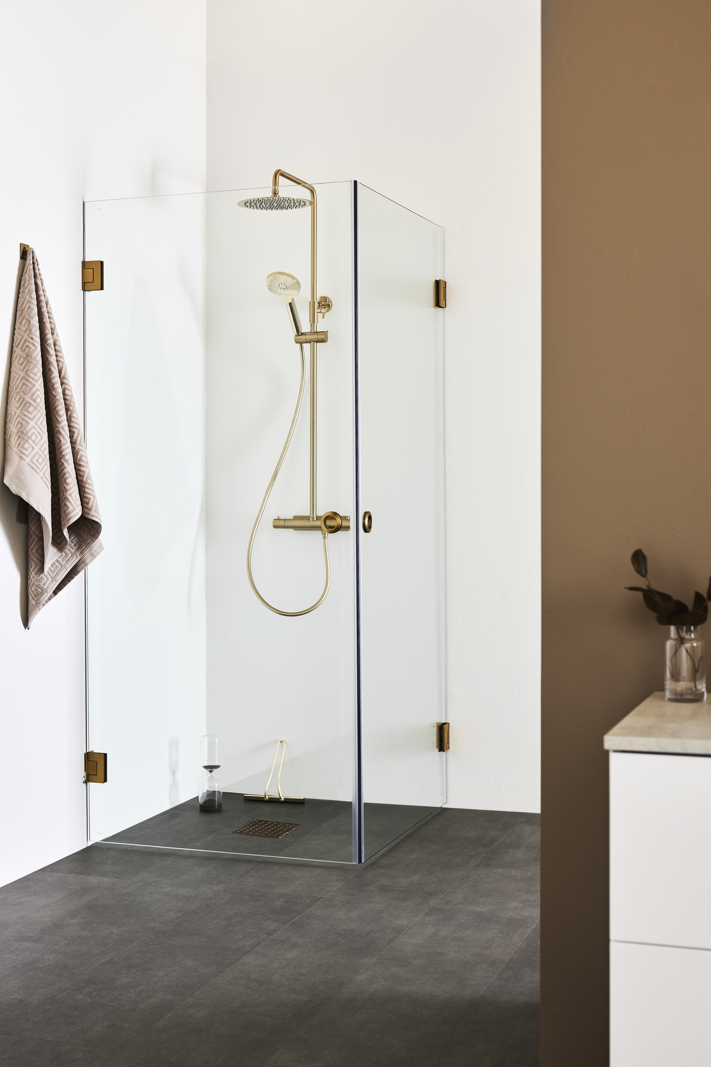 DUSCHHÖRN HAFA INFINITY 80X80 MÄSSING