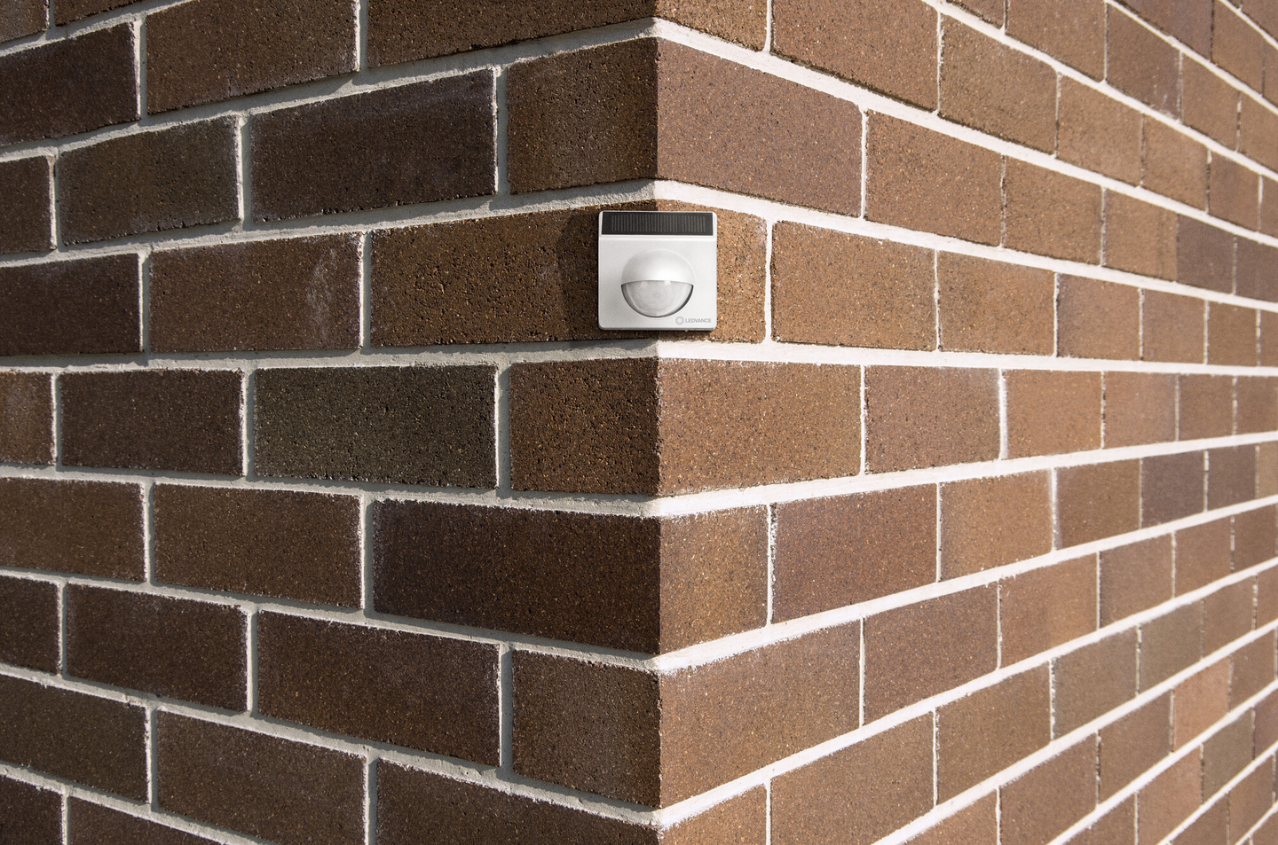 Liiketunnistin SMART+ WiFi Motion Sensor Outdoor USB-C ladattava valkoinen