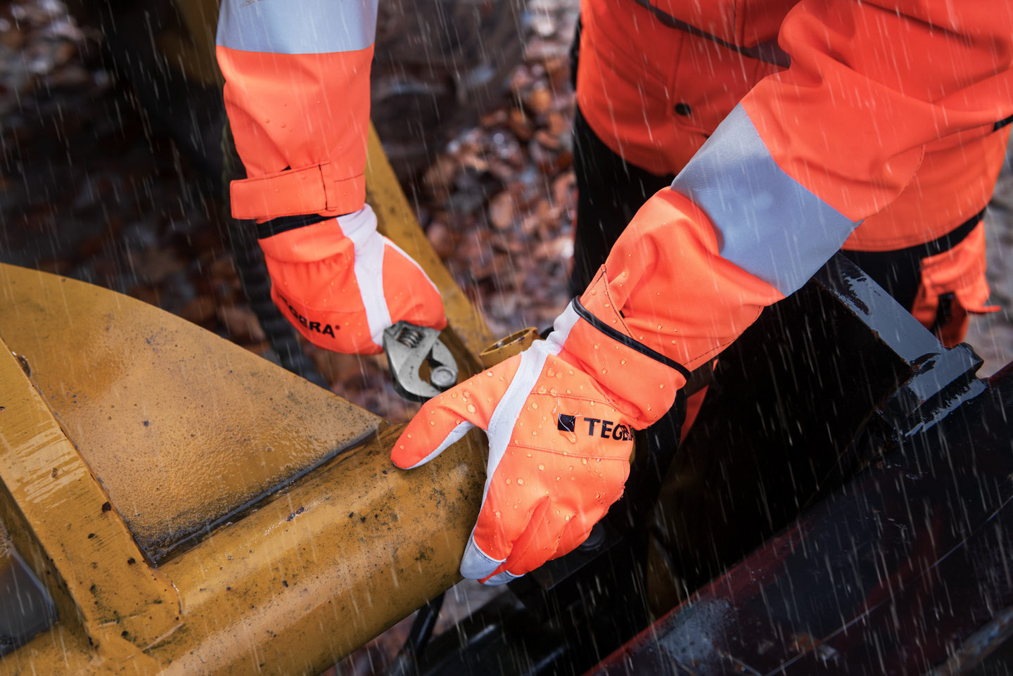 Nahkakäsine TEGERA 288