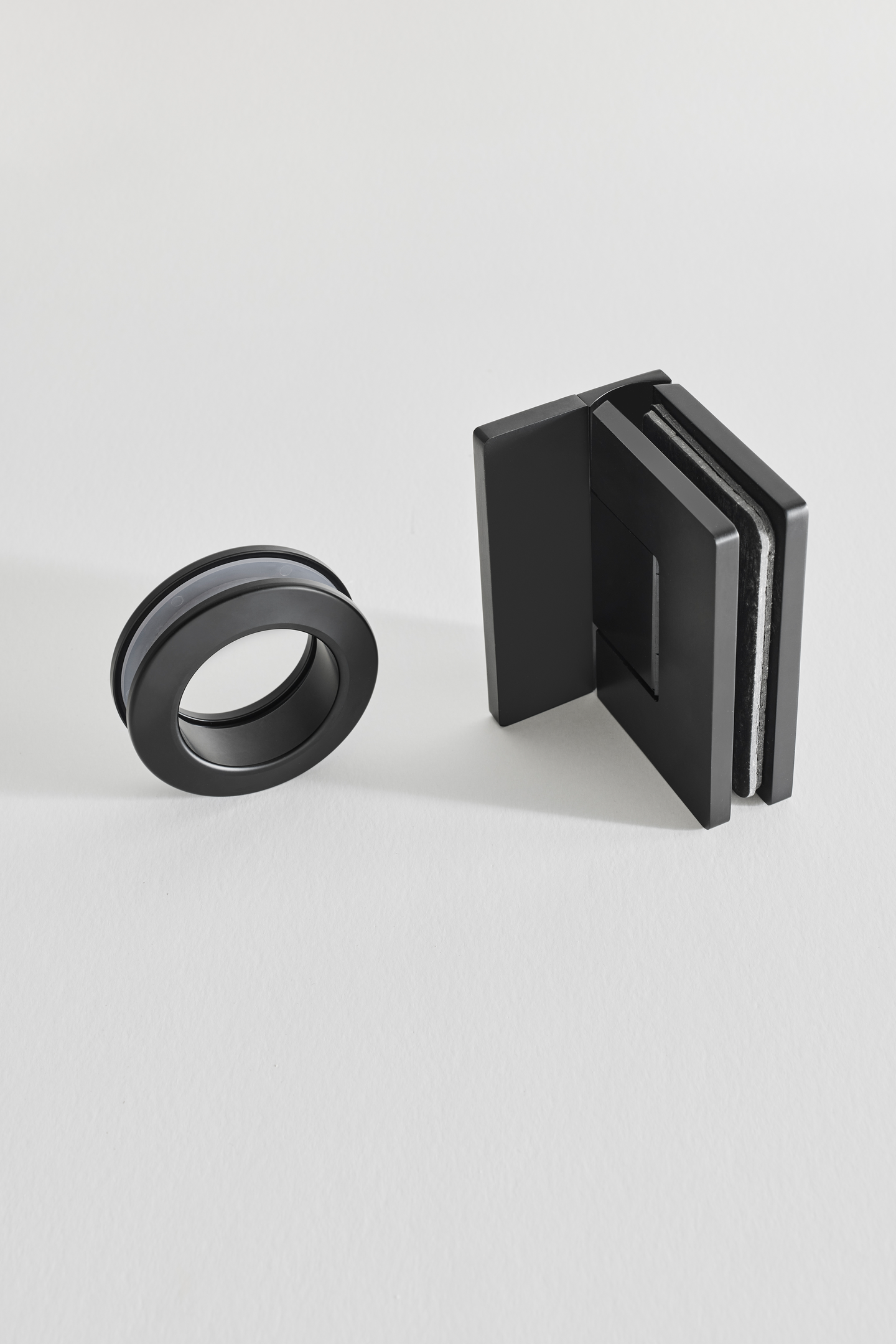 DUSCHHÖRN HAFA INFINITY COMBI SVART 90X100