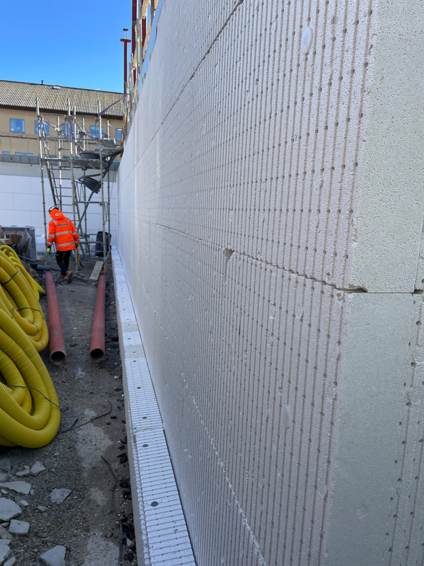 THERMODRÄN U 100MM 60X1200MM 2,88M² DRÄNERINGSK U DUK 70KPA