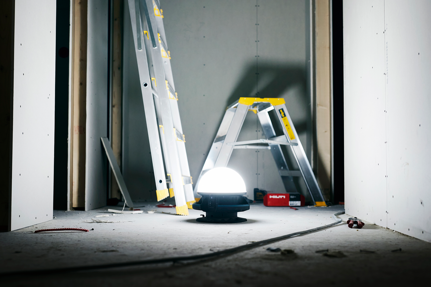 ARBETSLAMPA SHINE 4500 RE APP MARELD