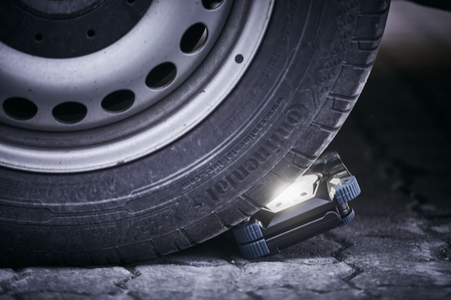 ARBETSLAMPA FLASH MARELD 3000 RE WR TRÅDLÖS LADDNING