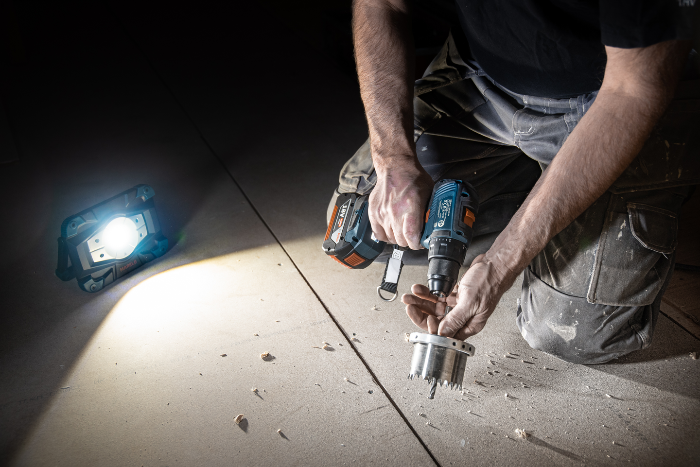 ARBETSLAMPA FLASH MARELD 3000 RE WR TRÅDLÖS LADDNING