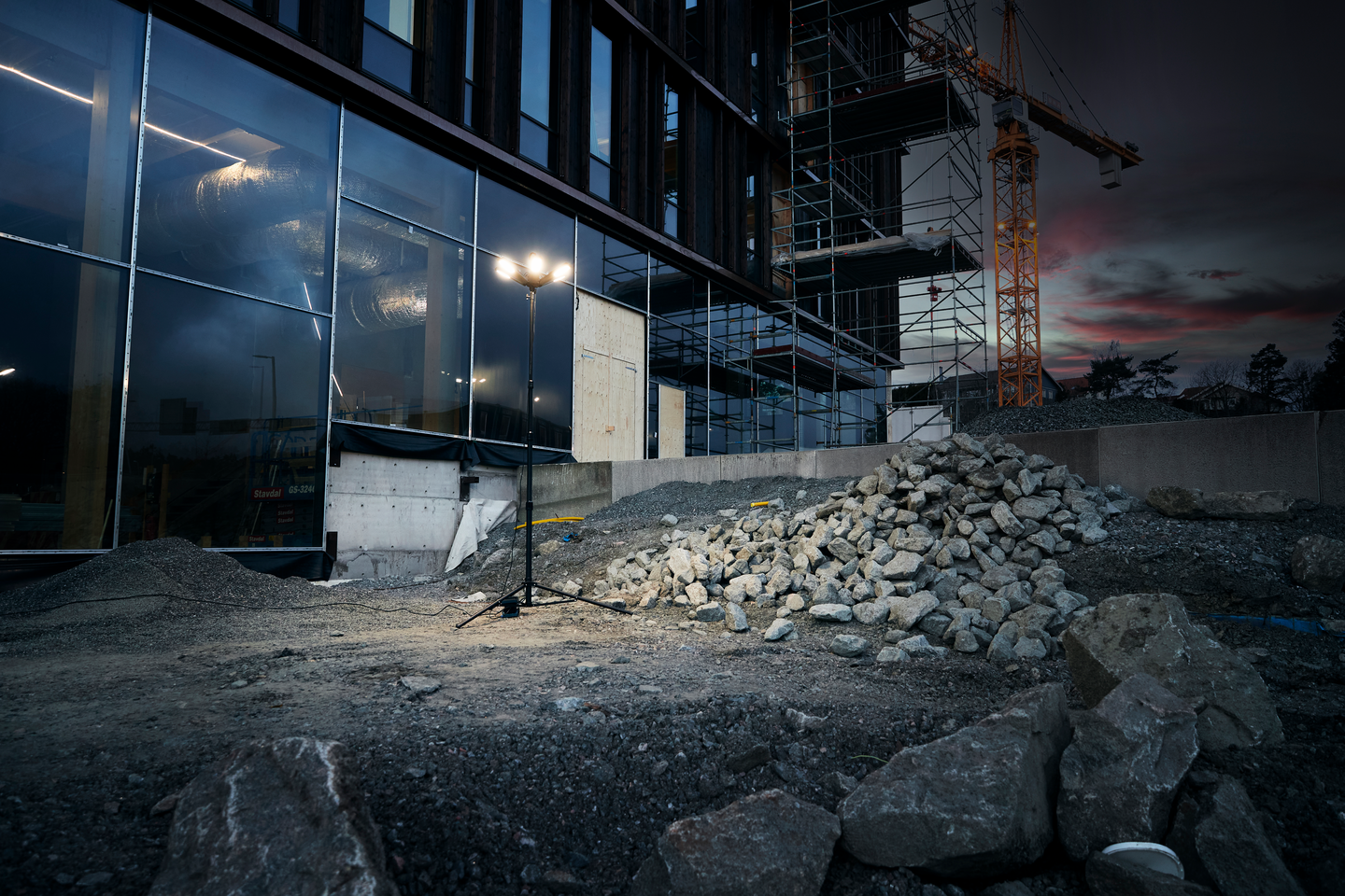 ARBETSLAMPA STARBURST 16000 MA RELD