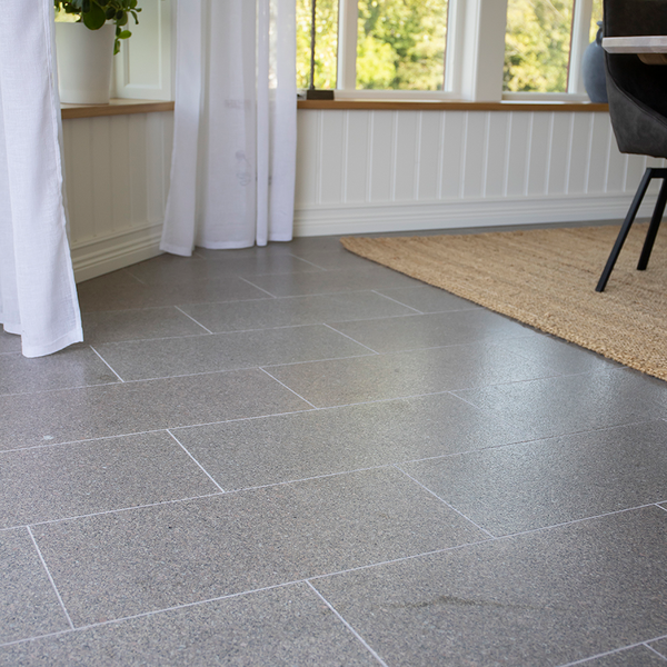 GOLVPLATTA BENDERS BOHUS BORSTAD GRÅ, 610X305X10MM