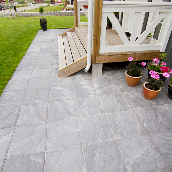 MARKPLATTA BENDERS CAMBRIDGE HELPLATTA, GRÅ U 420X420X50MM