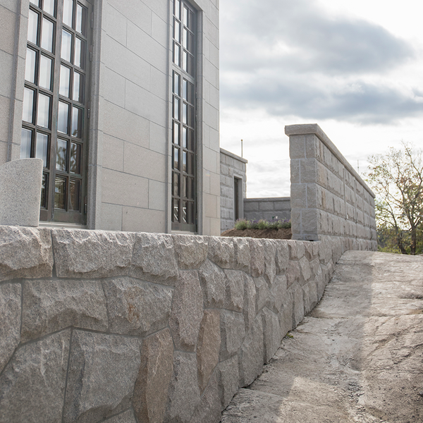 BEKLÄDNAD BENDERS OREGELB T=20-200, GRÅ 300-1500X300-900X20-200