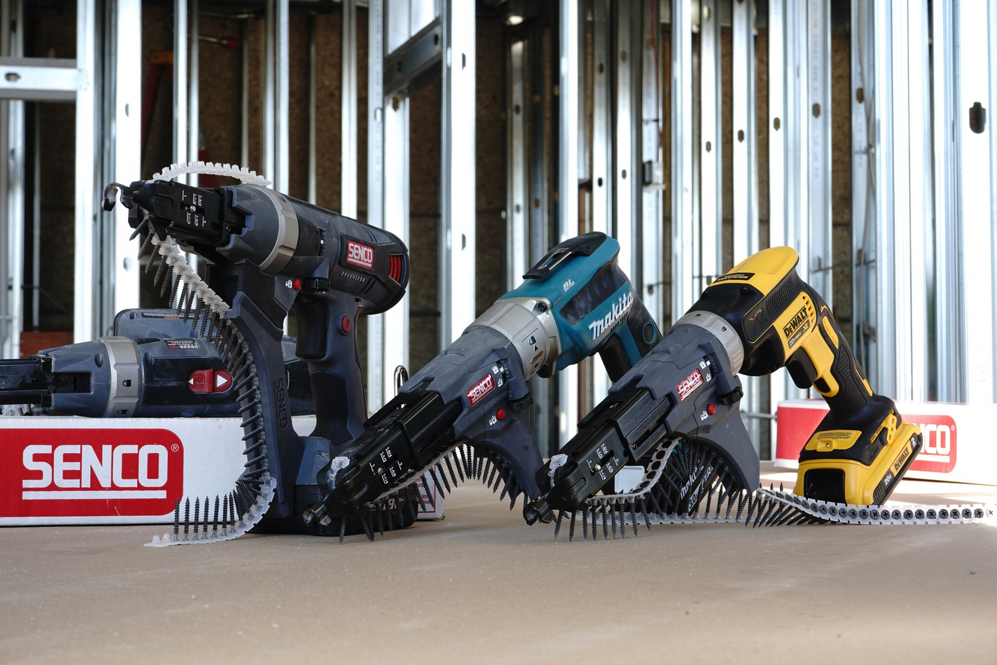 TILLSATS SENCO AUTO FEED DURASPIN DS55D2 25-55 T DEWALT BATTERI