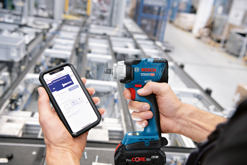 Akkuiskumutterinväännin Bosch GDS 18V-330 HC Solo