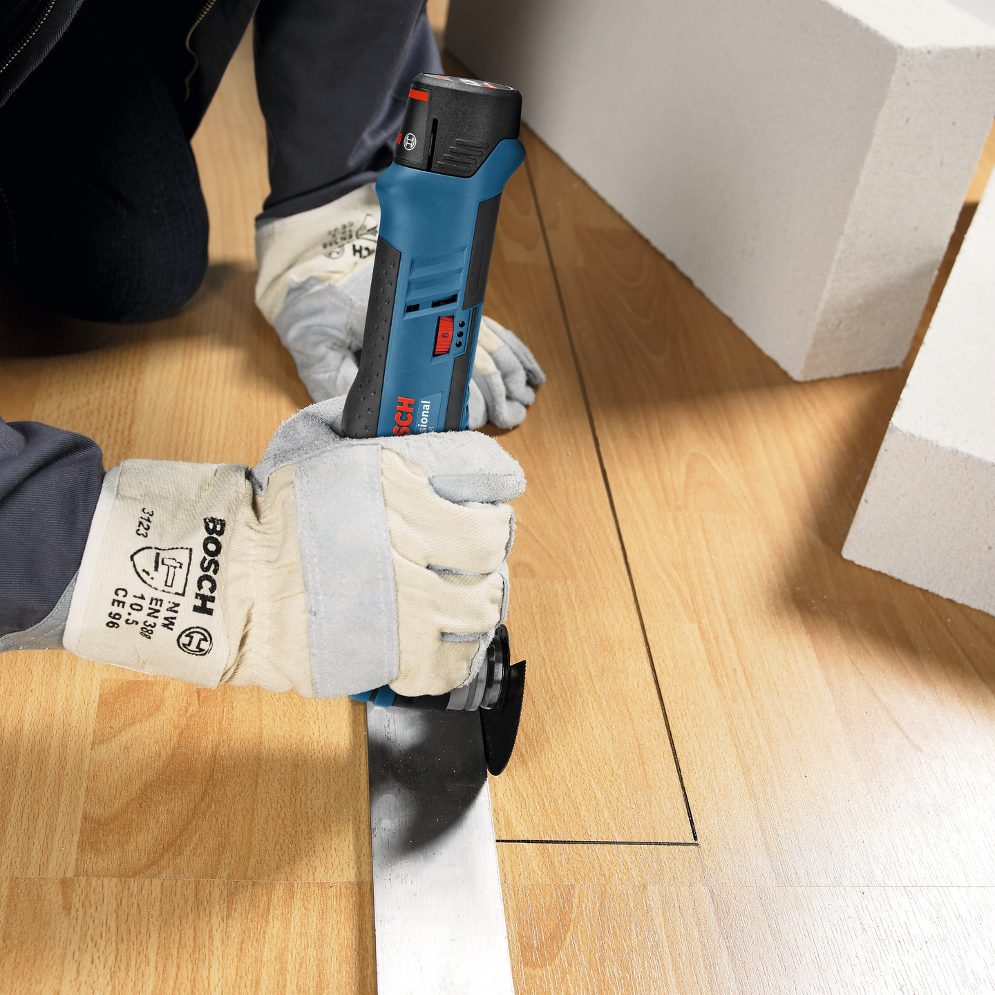 MULTIVERKTYG BOSCH GOP 12V-28 L-BOXX C&G SOLO