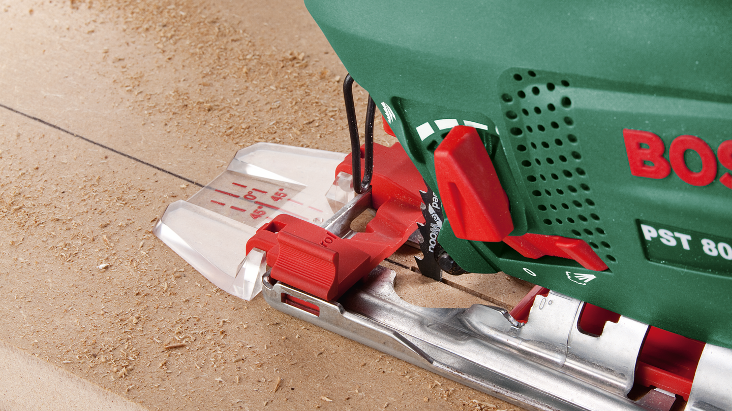 STICKSÅG BOSCH PST700E CT