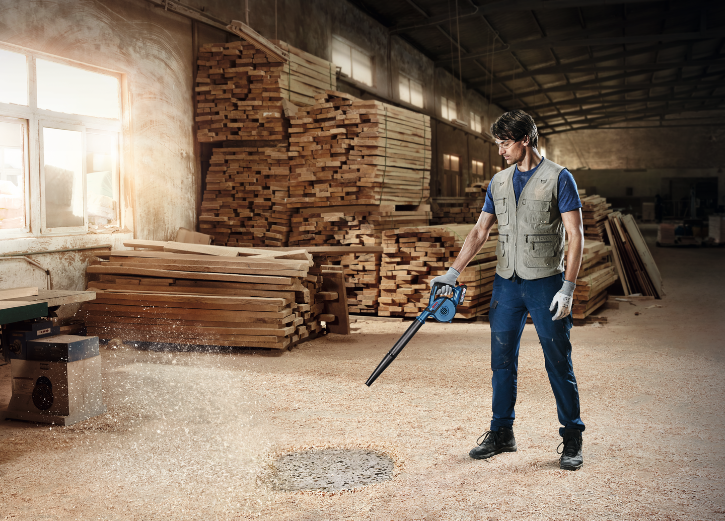 BLÅSARE BOSCH GBL 18V-120 SOLO