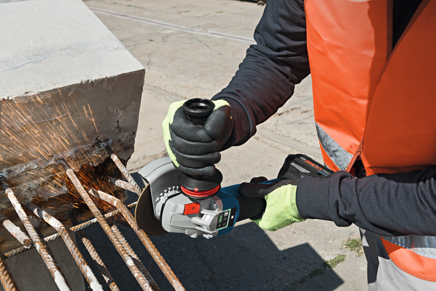 VINKELSLIP BOSCH GWS 18V-10 PSC HMI SOLO