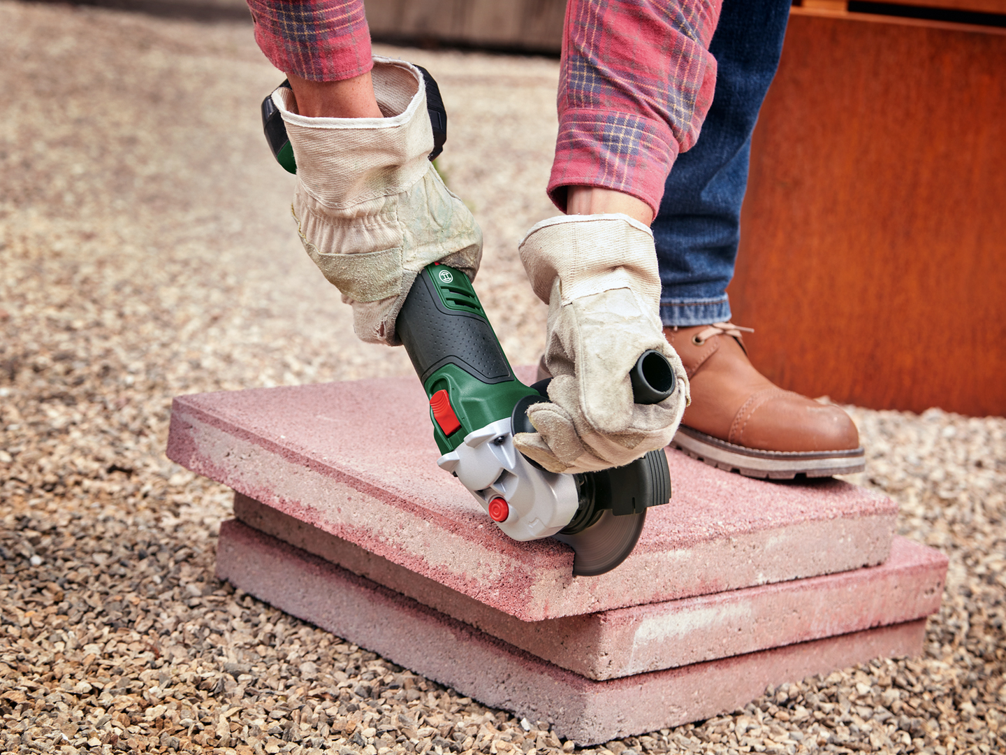 Akkukulmahiomakone Bosch UniversalGrind 18V-75 Solo