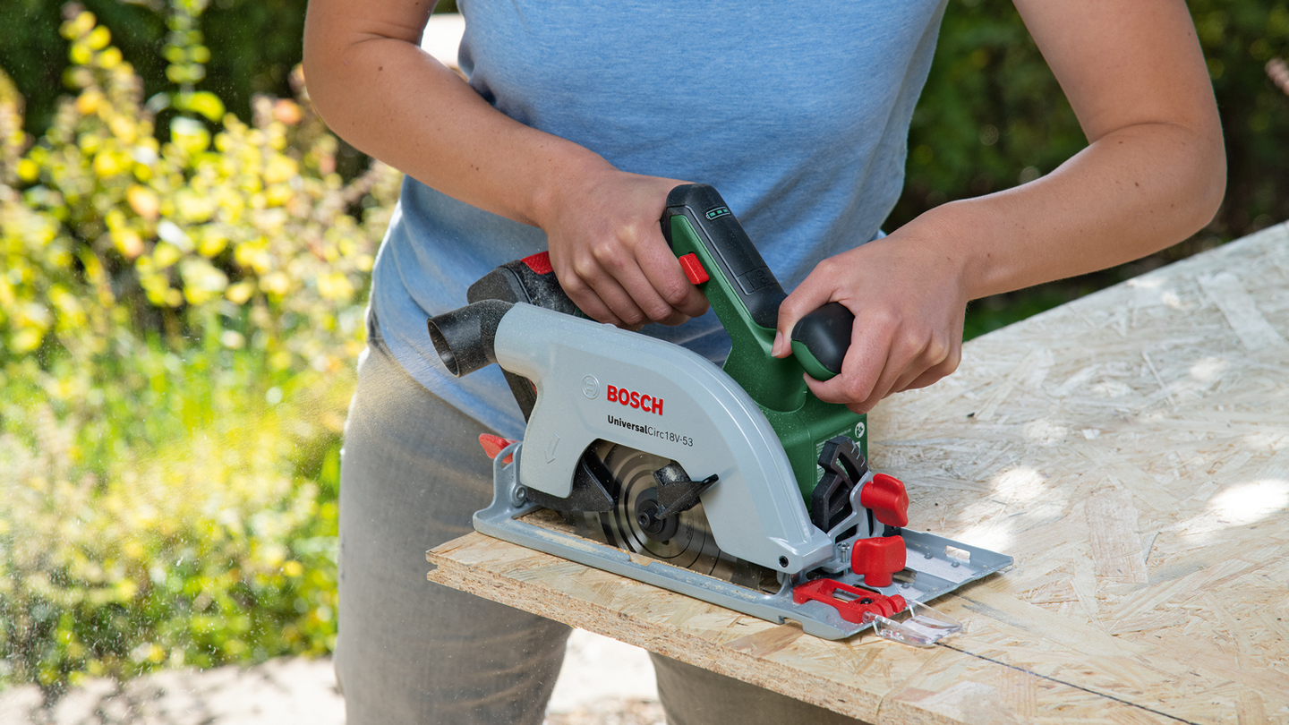 Akkupyörösaha Bosch UniversalCirc 18V-53 1x2,5 Ah