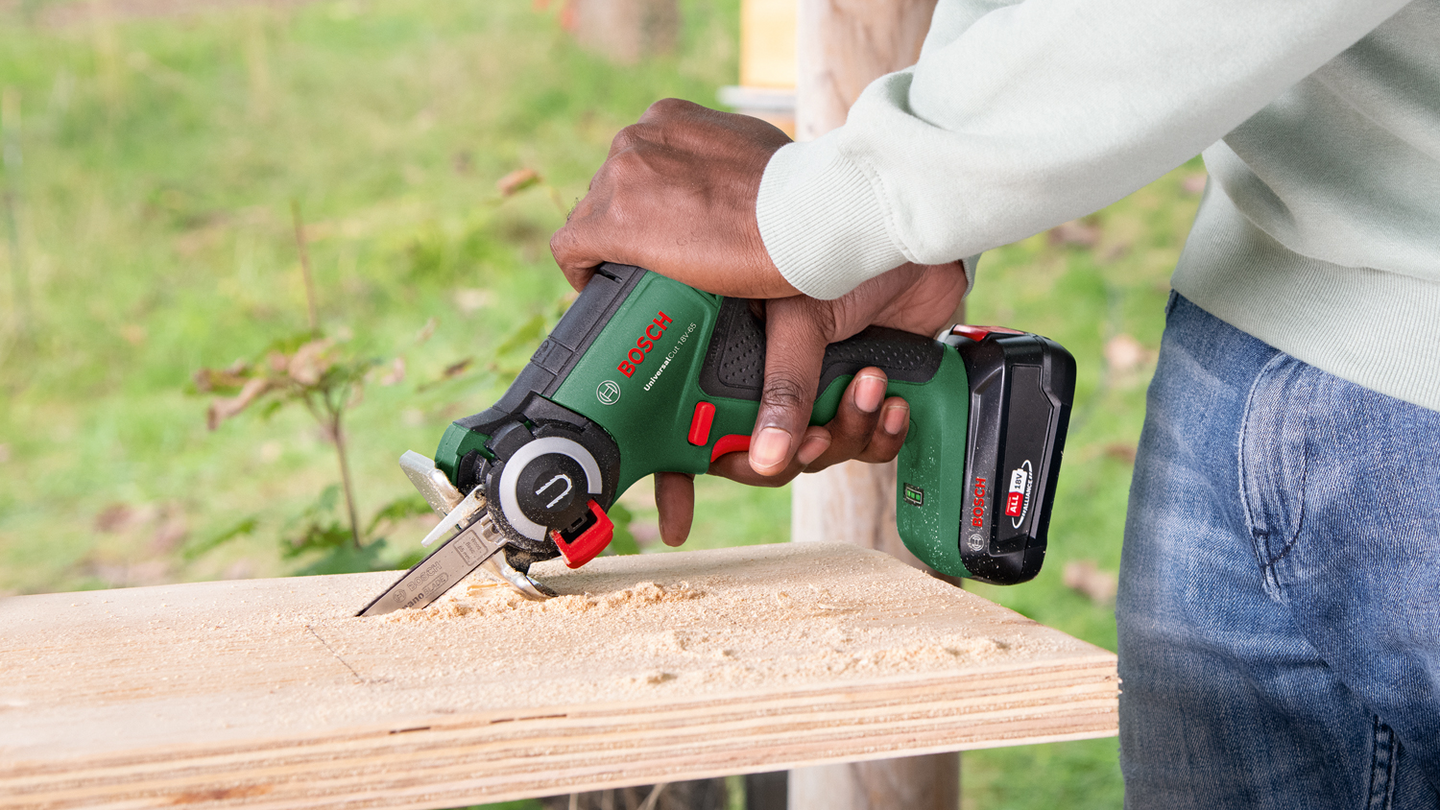 Akkumonitoimisaha Bosch UniversalCut 18V-65 1x2,5Ah