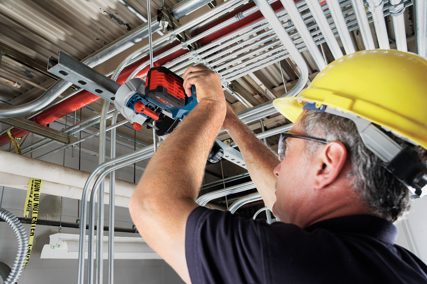 BANDSÅG BOSCH GCB 18V-63 SOLO L-BOXX