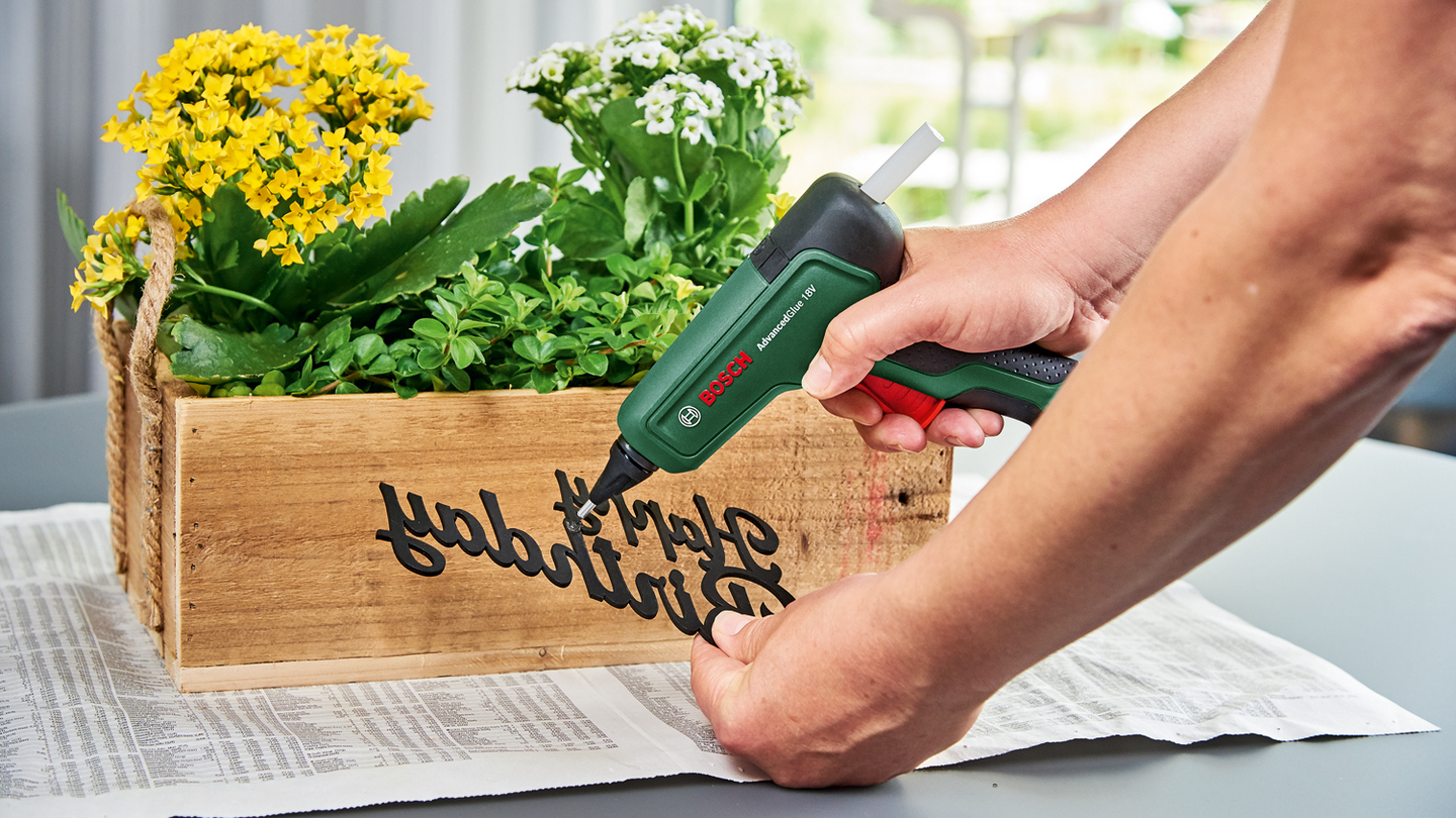 Akkuliimapistooli Bosch AdvancedGlue 18V Solo