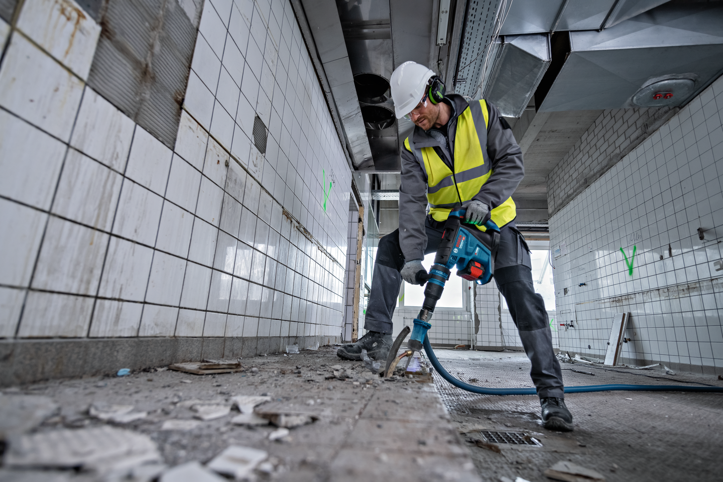 Akkuporavasara Bosch GBH 18V-40 C 2x8,0Ah ProCore XL-Boxx