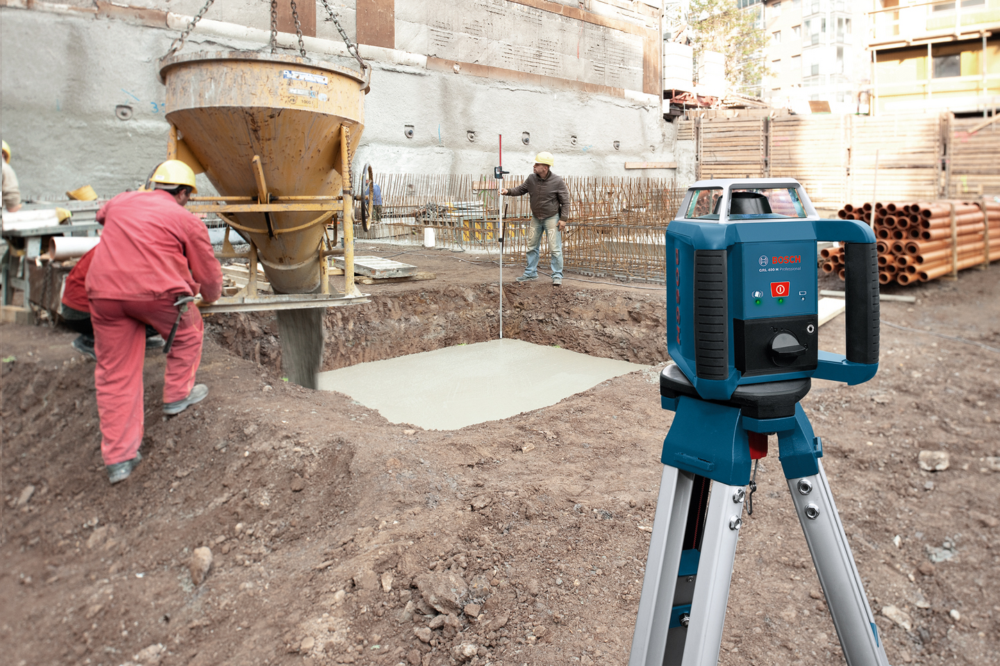 Pyörivä laser Bosch GRL 400 H + vastaanotin LR 45 L-Boxx