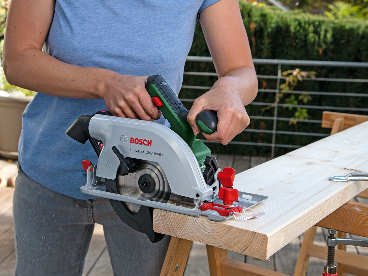 Akkupyörösaha Bosch UniversalCirc 18V-53 Solo