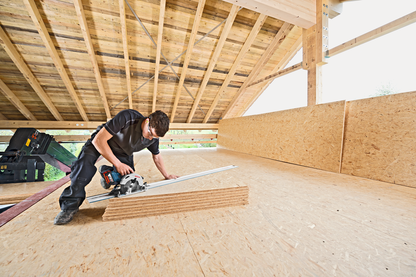 CIRKELSÅG BOSCH GKS 18V-57G SOLO C&G