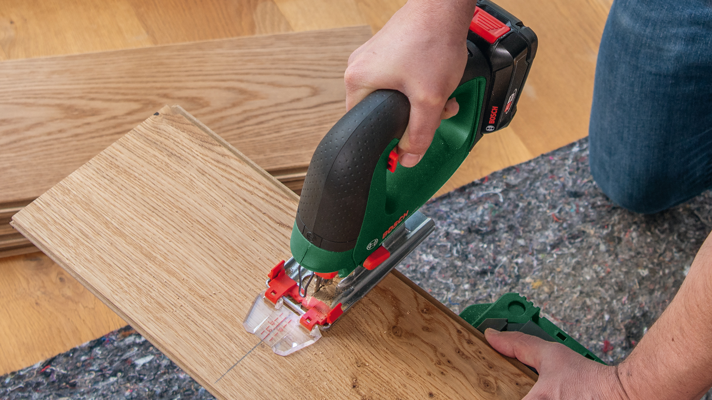 STICKSÅG BOSCH UNIVERSALSAW 18V-100, SOLO