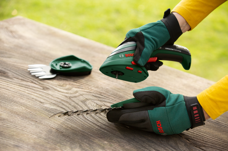 Akkuporakone Bosch UniversalDrill 18V-60 2x2,0Ah