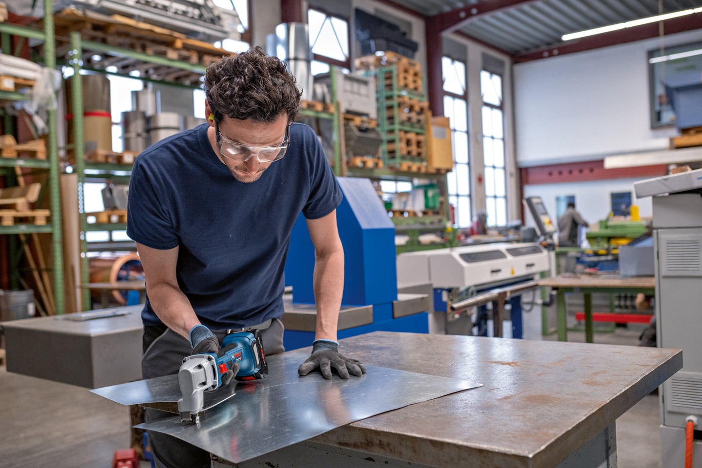 Akkulevyleikkuri Bosch GSC 18V-16 E Solo