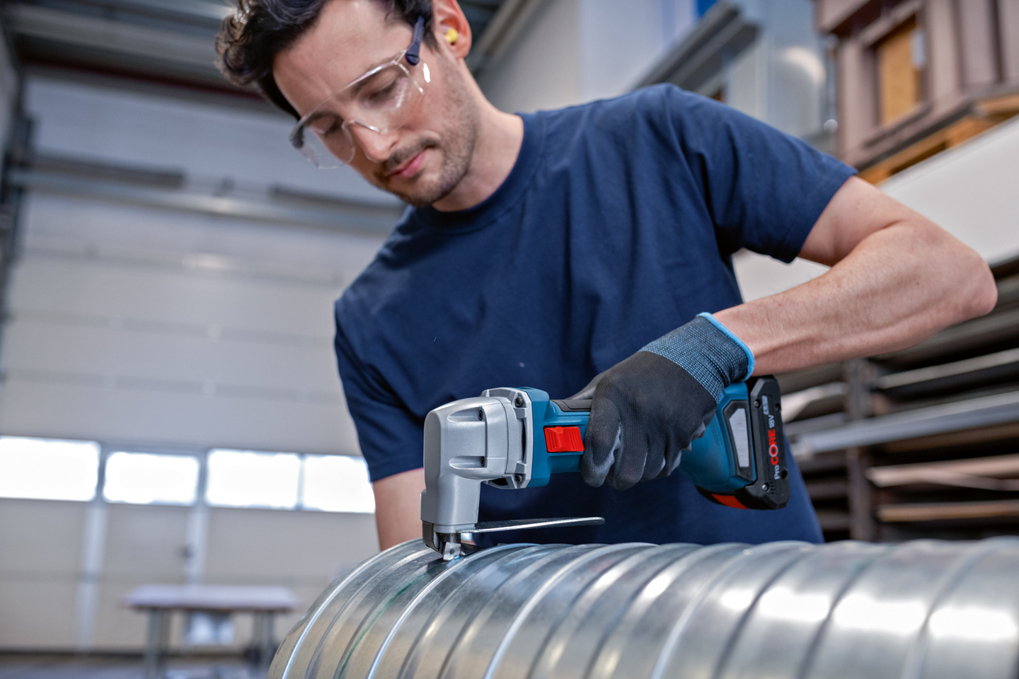 Akkulevyleikkuri Bosch GSC 18V-16 E Solo