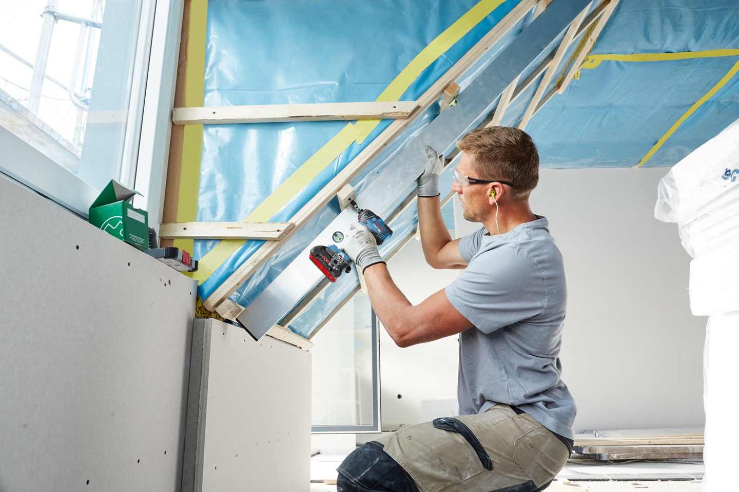 Akkuiskuväännin Bosch GDX 18V-200 Solo