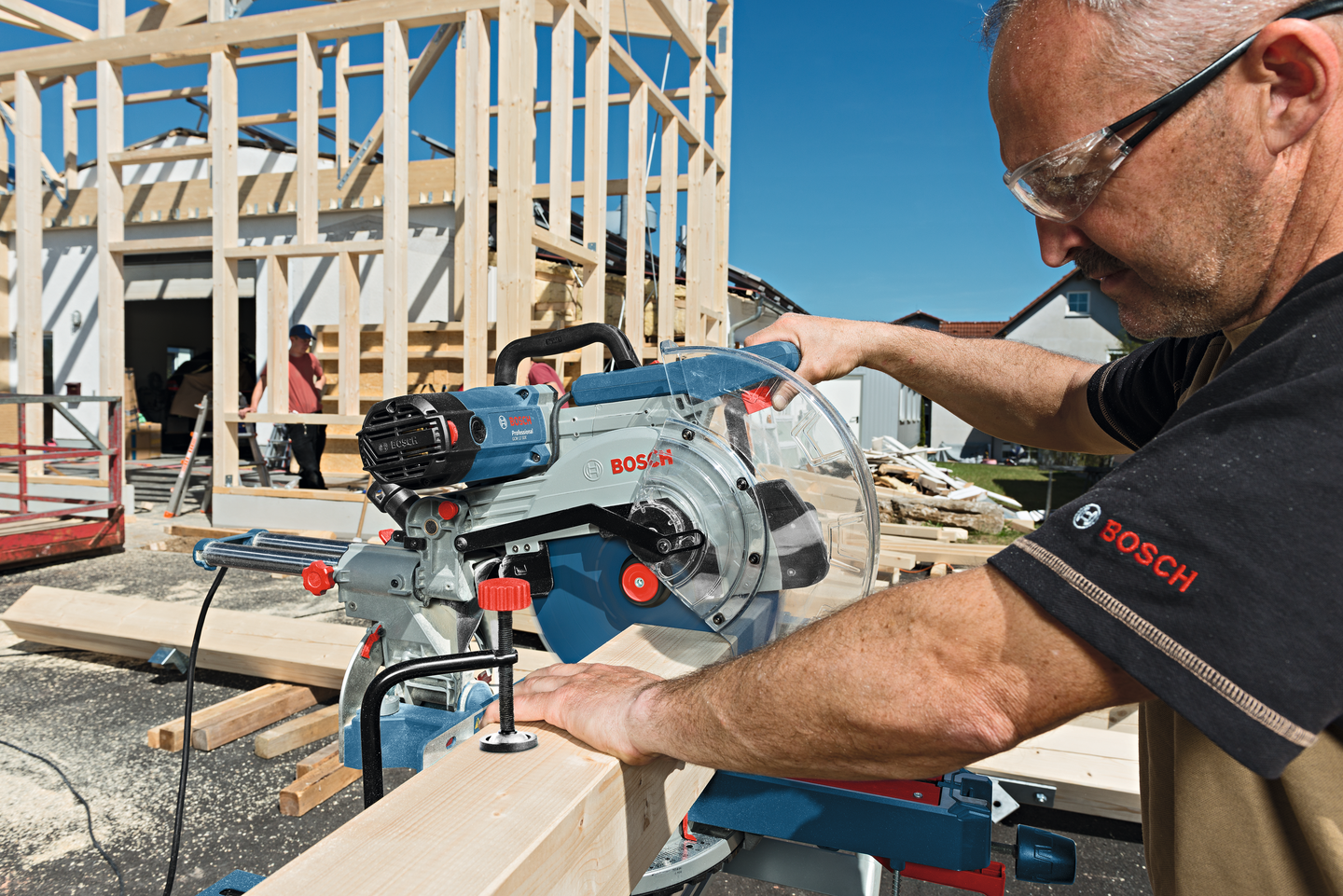 KAP-/GERINGSSÅG BOSCH GCM 12 SDE UTDRAGBAR