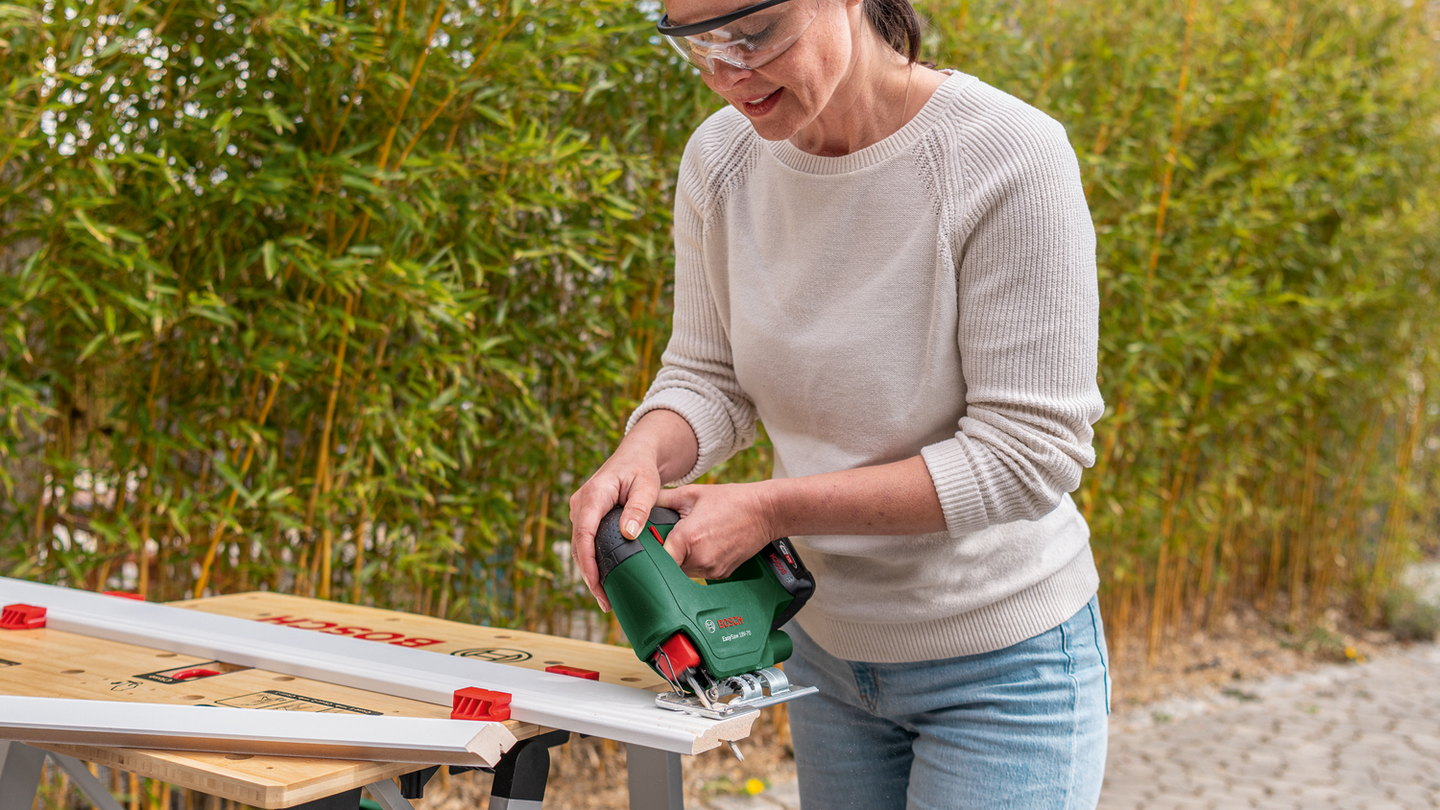 STICKSÅG BOSCH EASYSAW 18V-70 SOLO