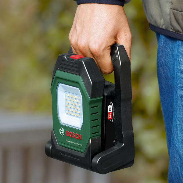 Akkulamppu Bosch UniversalWorkLight 18V-2100 Solo