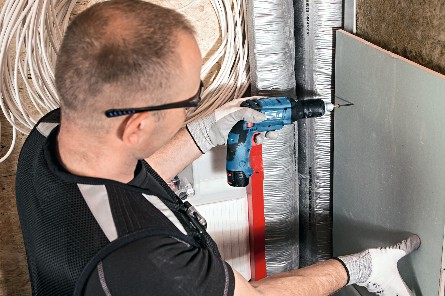 Väliseinäruuvinväännin Bosch GTB 12V-11 Solo