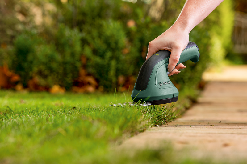 GRÄS&HÄCKSAX BOSCH EASYSHEAR USB 3,6V