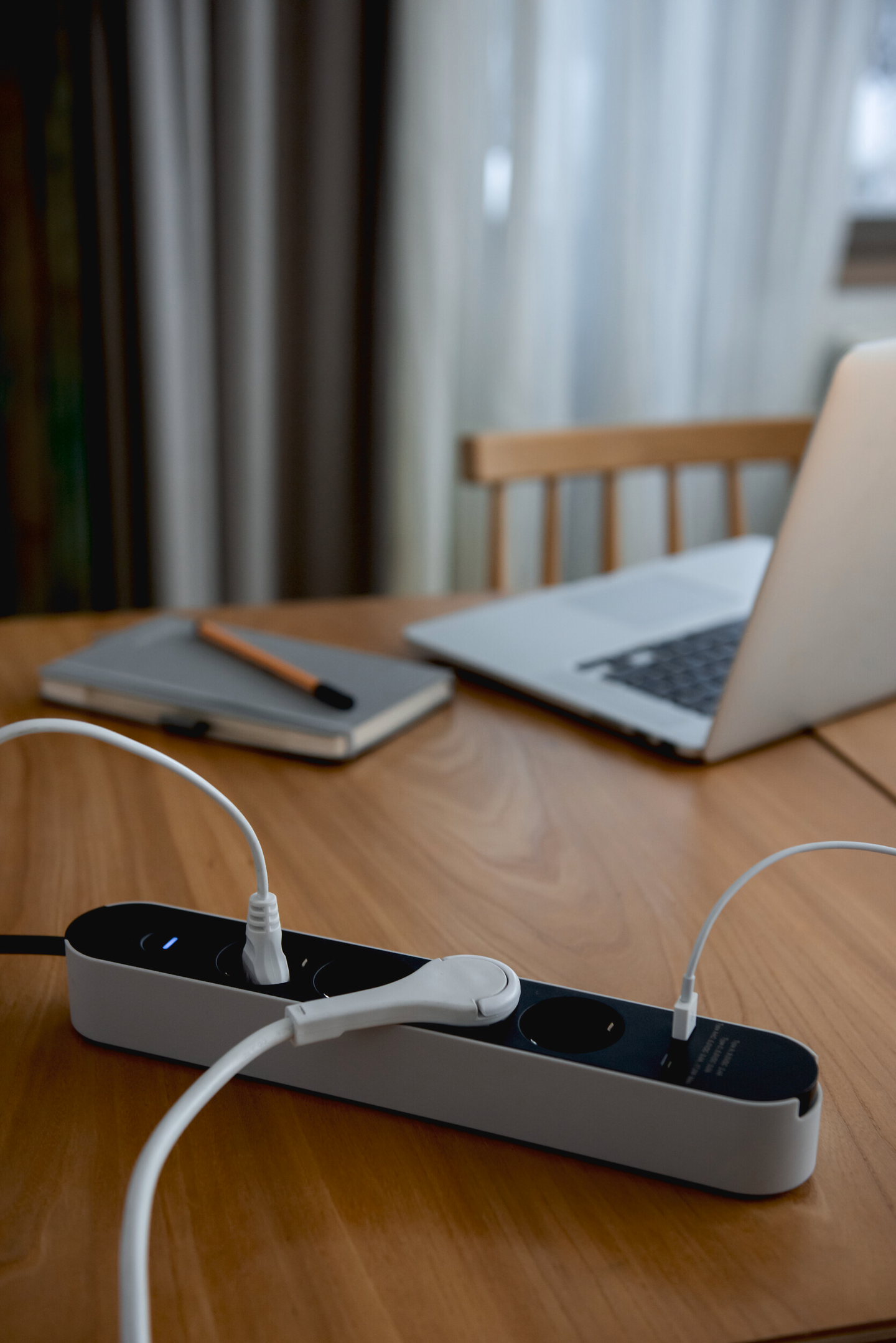 Jatkojohto Trend 2usb 1,4m 4-os. musta