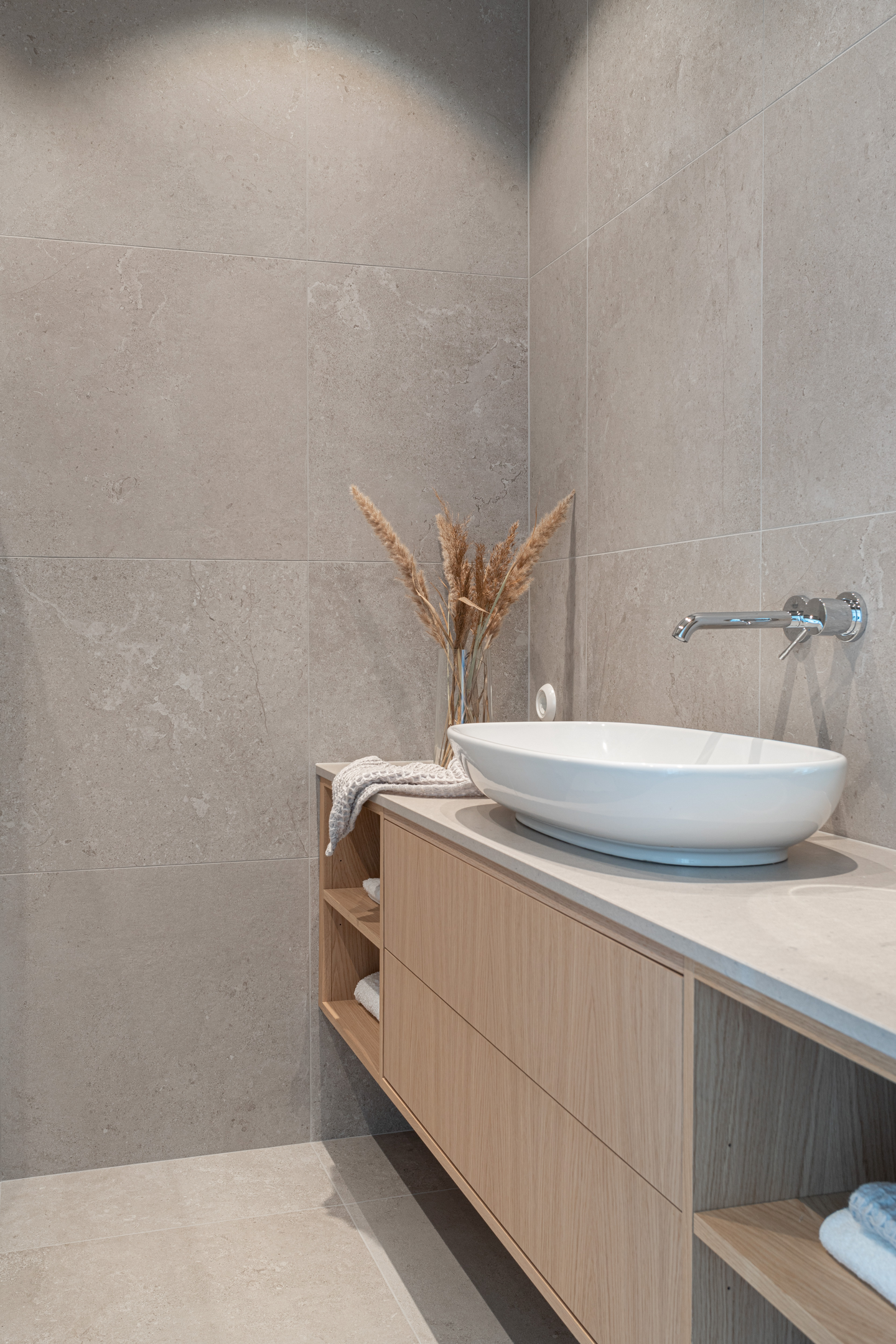 KLINKER N/A HEMSE GRÅ SÅGAD 60X60, HELKRT 1,42m2/pkt 4st/krt