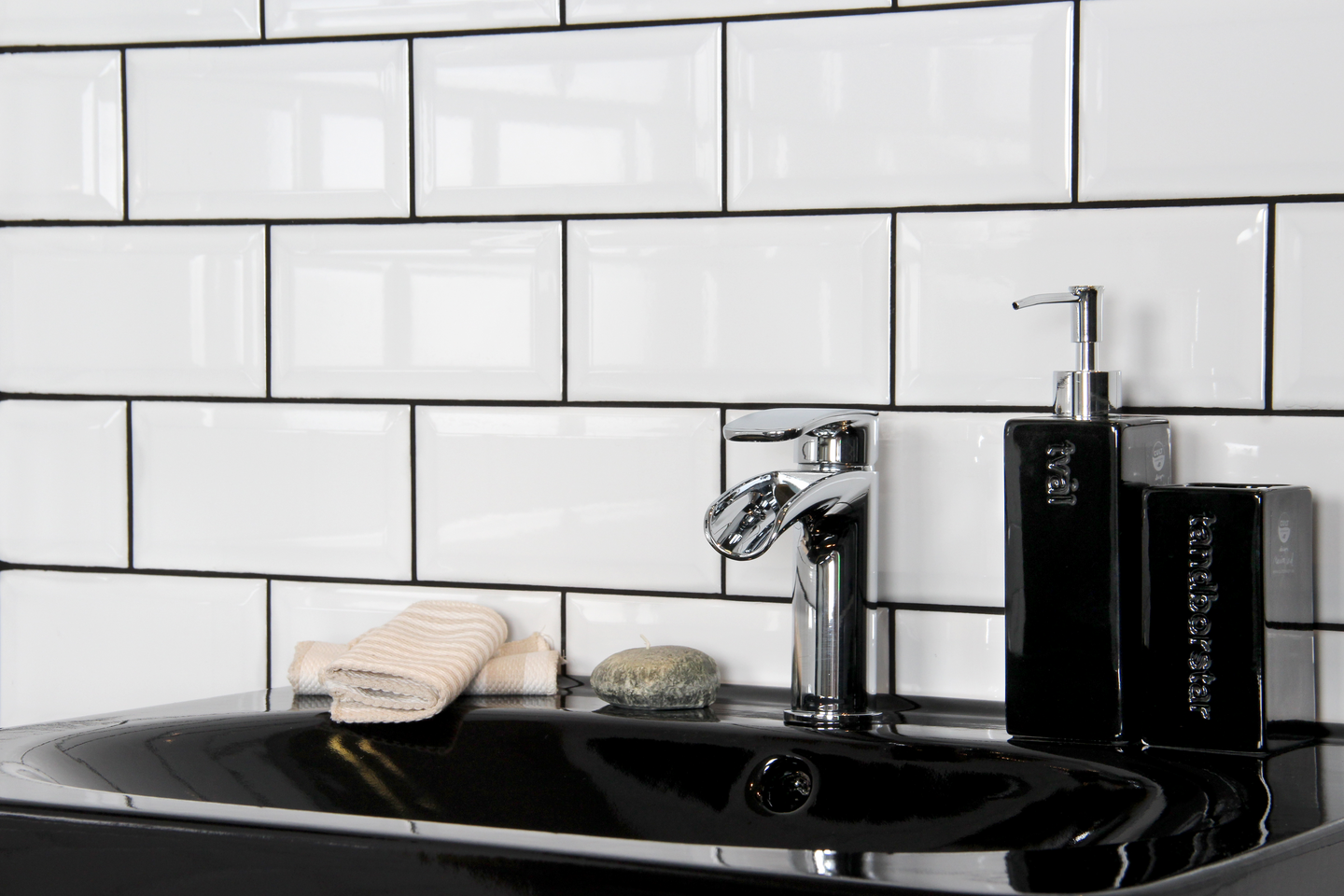 KAKEL TETI VIT FASAD 10X20 50ST/M² 50ST/KRT 1M²/FP