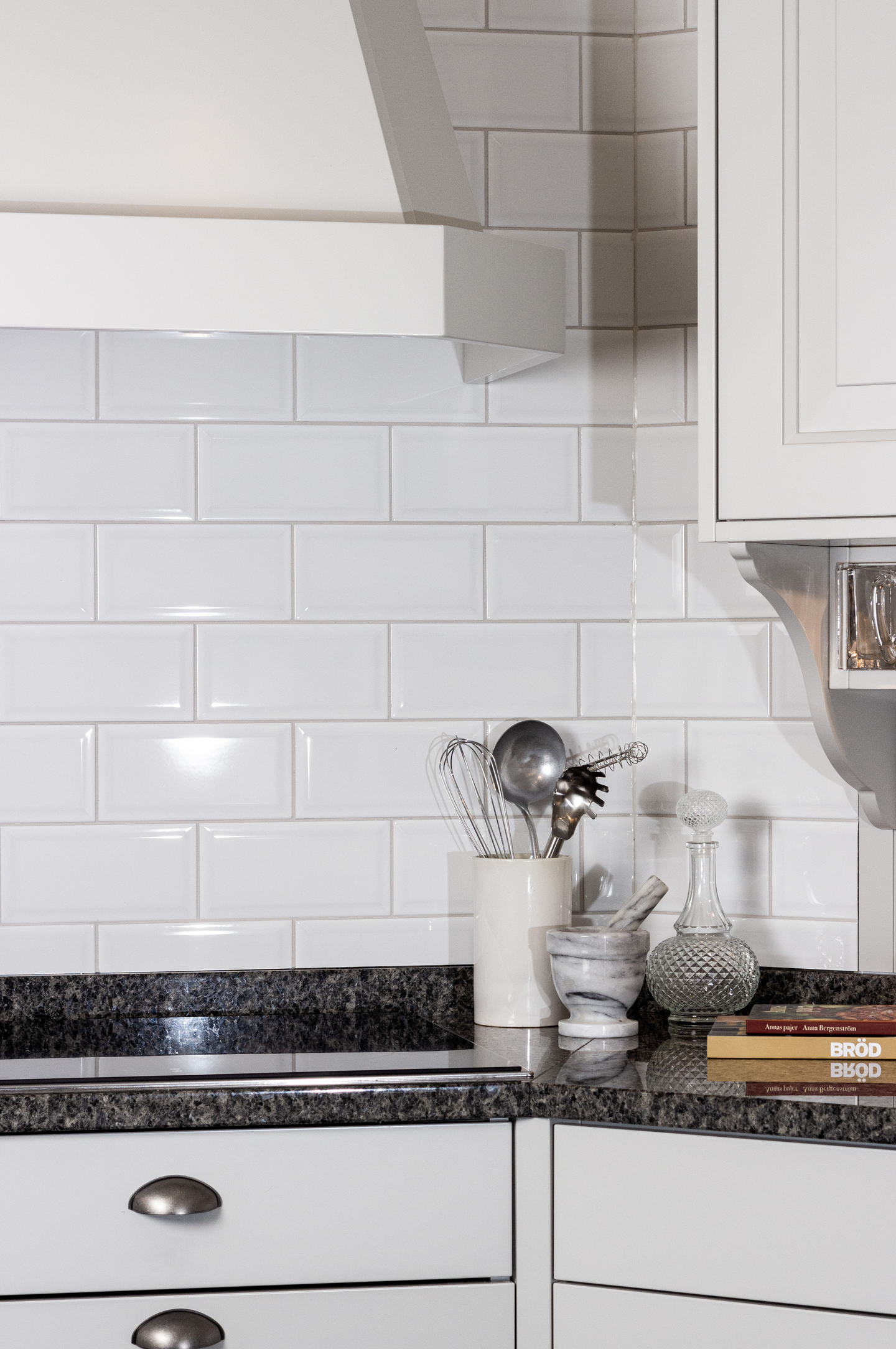 KAKEL TETI VIT FASAD 10X20 50ST/M² 50ST/KRT 1M²/FP