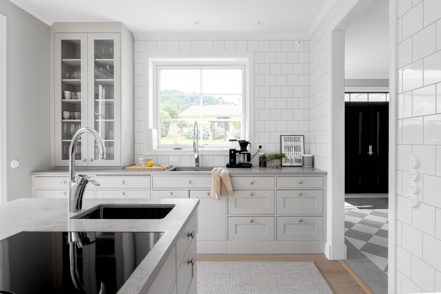 Seinälaatta Cello Primus 001.0 15x15 valkoinen kiiltävä 1,5m²