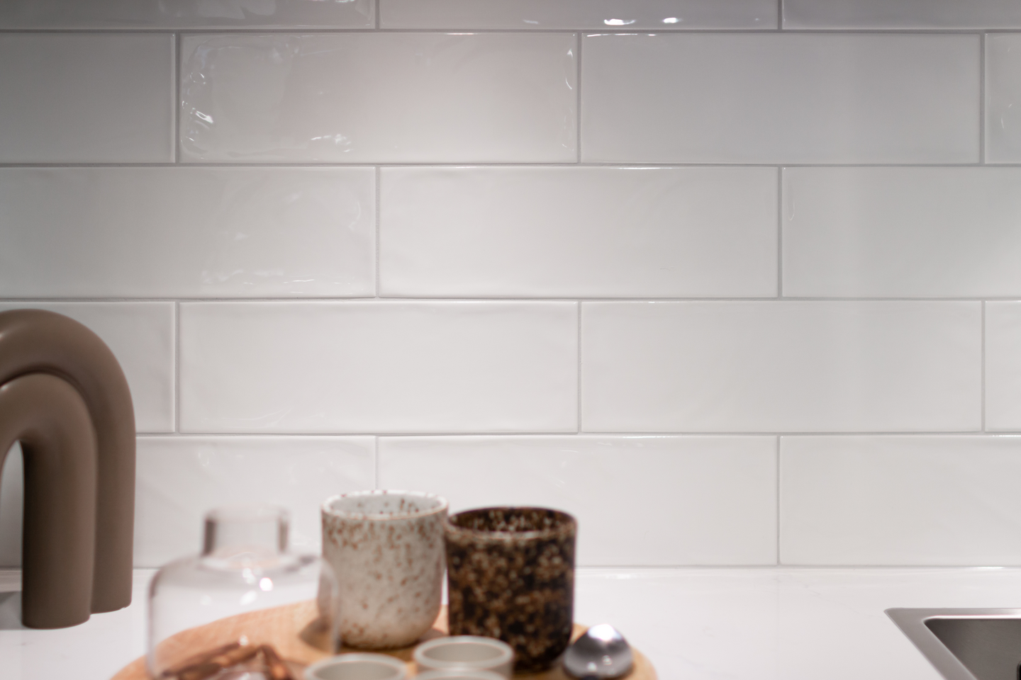 KAKEL GOLVABIA VILLAGE VIT BLANK 10X30, 33/KRT HELKARTONG