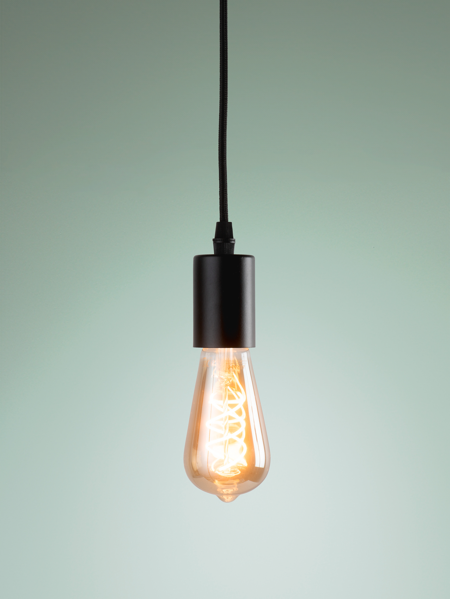 Ripustinjohto AIRAM Leon 2m E27 musta