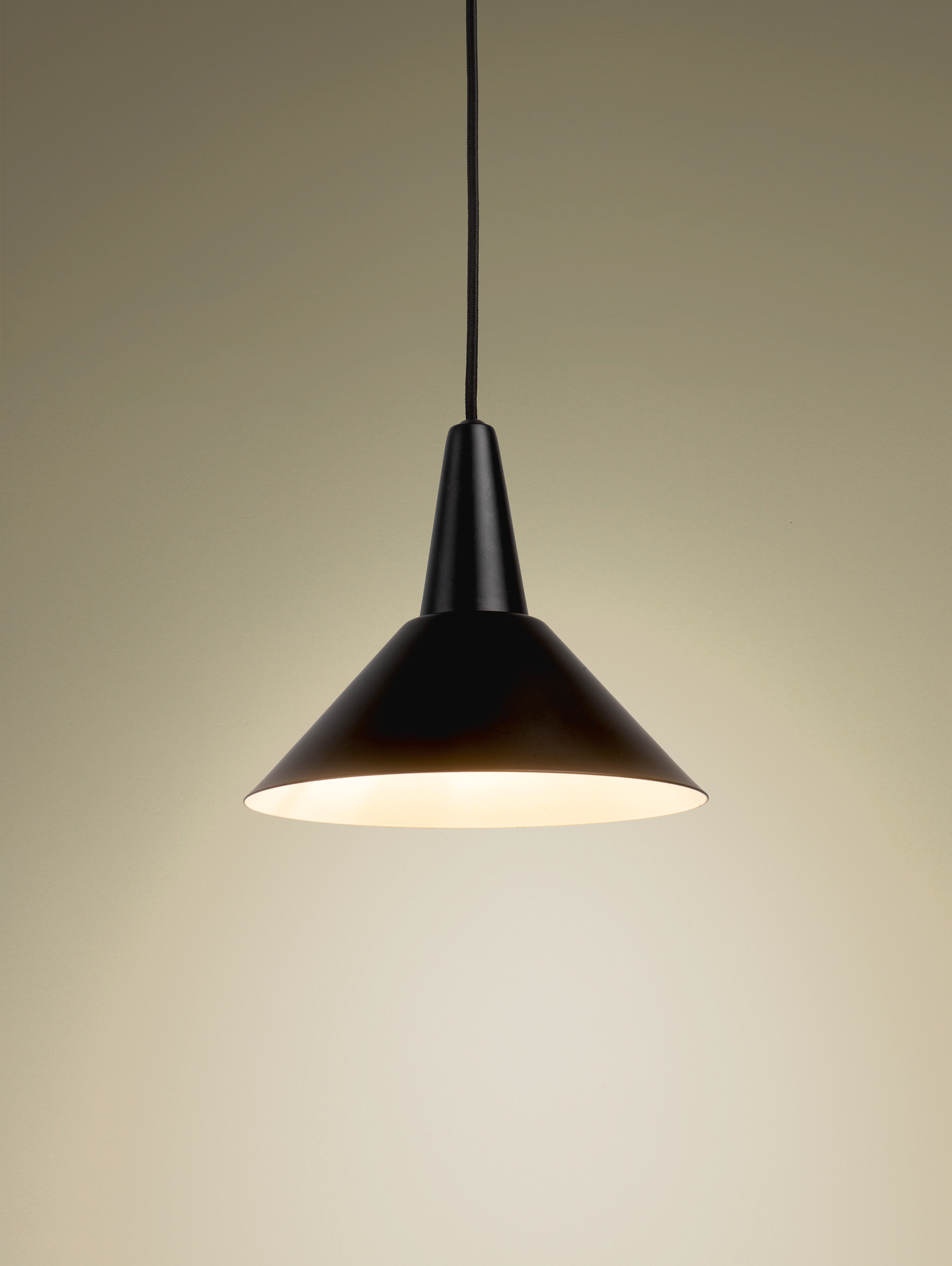 Riippuvalaisin AIRAM Isse E27 musta