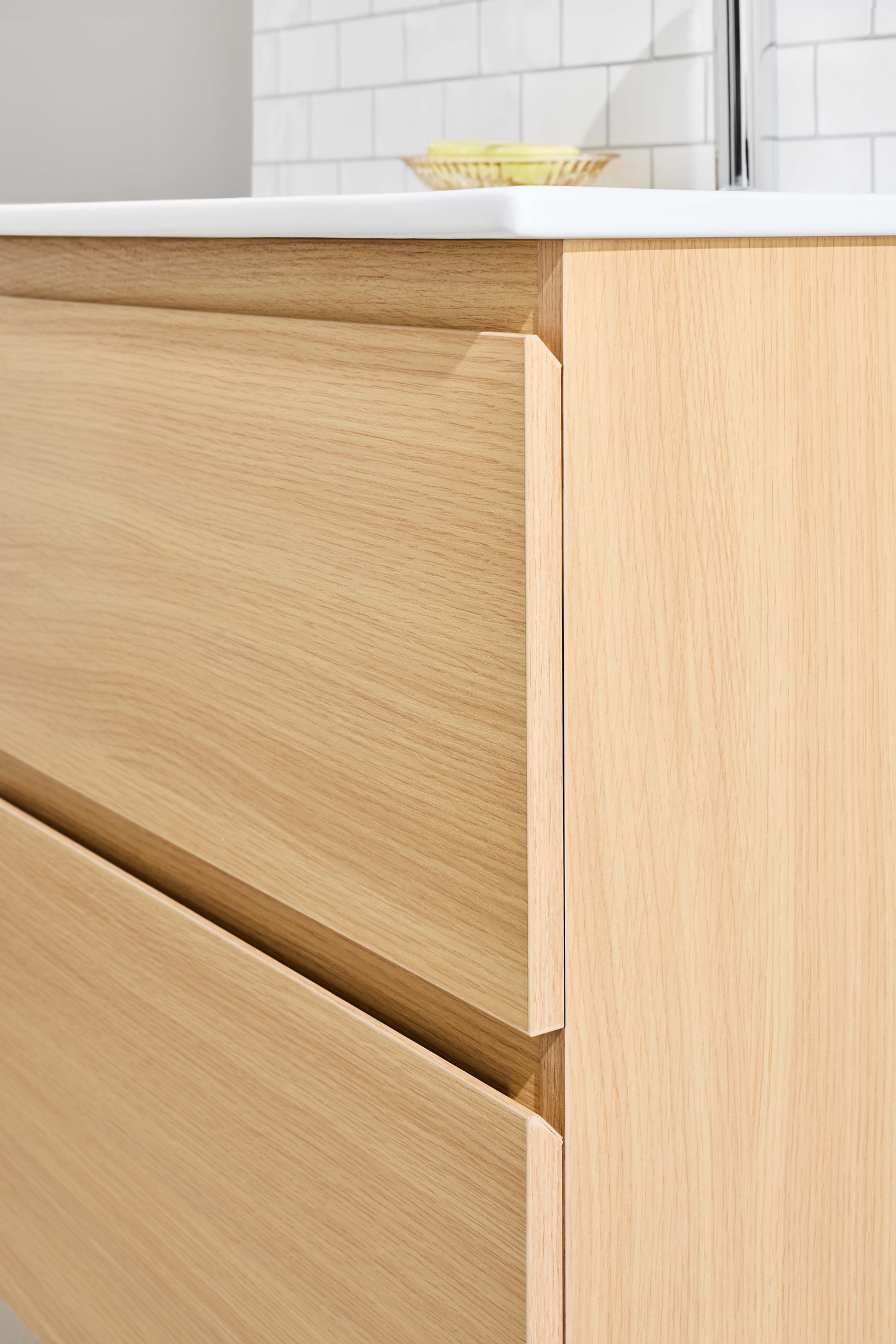 TVÄTTSTÄLLSSKÅP NORO VEGA 500 LJUS EK MED TVÄTTSTÄLL